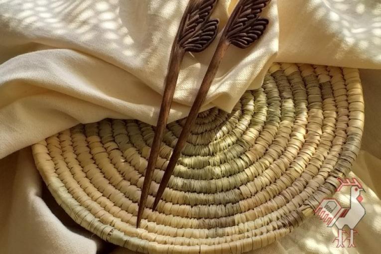 گیره مو چوبی