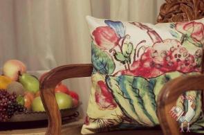 قاب کاشی،کوسن با طرح کاشی هفت رنگ