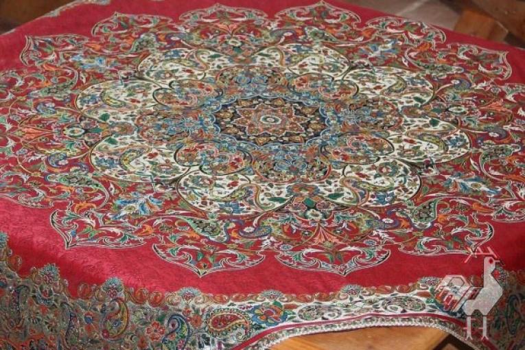 سفارش سرویس عروس،رومیزی ،تابلویی،روتختی باترمه ابریشم .سرمه دوزی وساده
