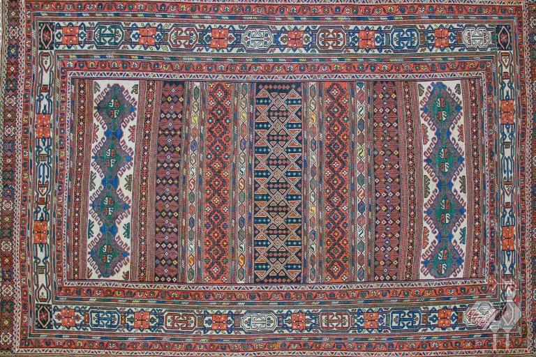 سیرجان شهر جهانی گلیم شیریکی پیچ
